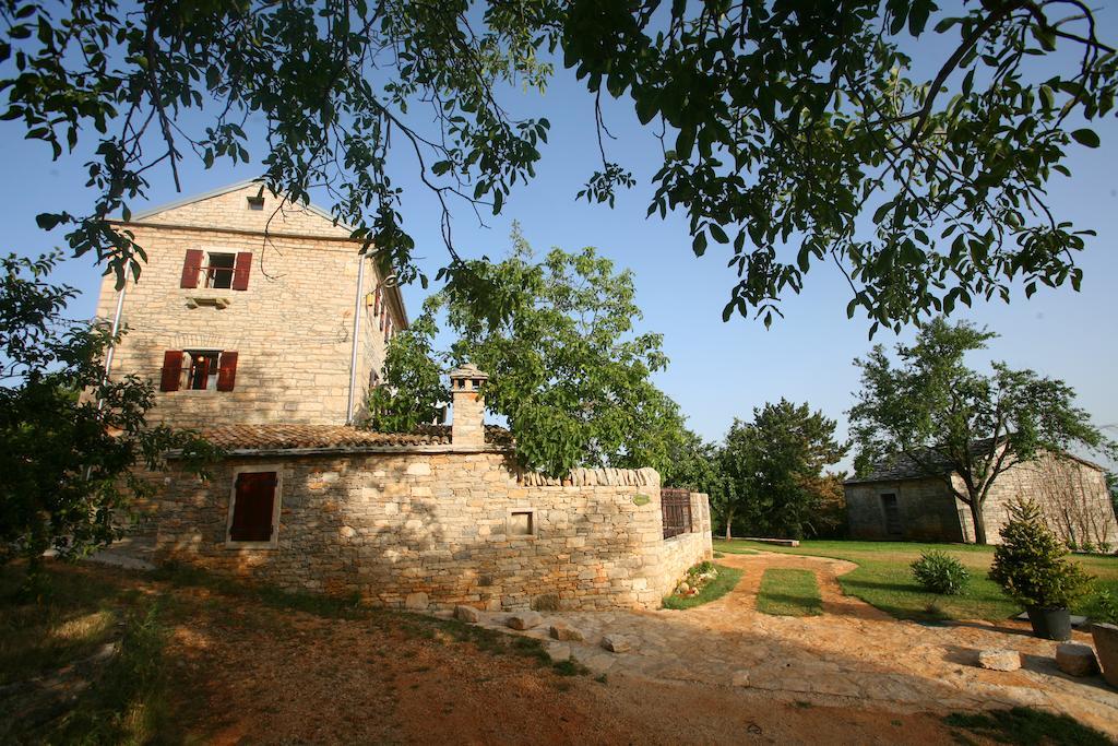 Villa Maria Oprtalj Стая снимка
