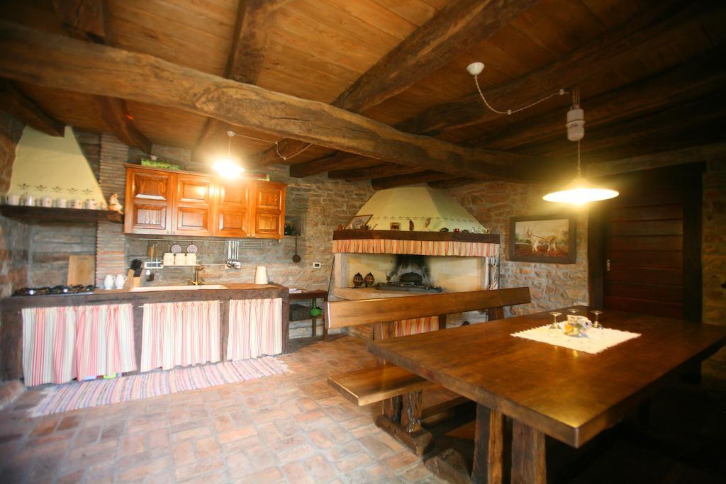 Villa Maria Oprtalj Стая снимка