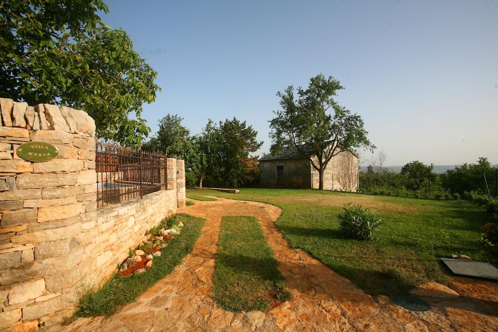 Villa Maria Oprtalj Стая снимка