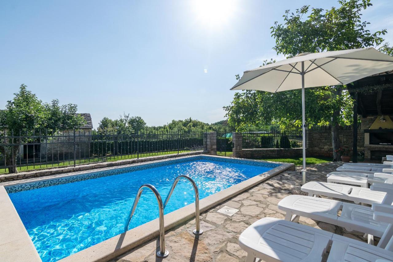 Villa Maria Oprtalj Екстериор снимка