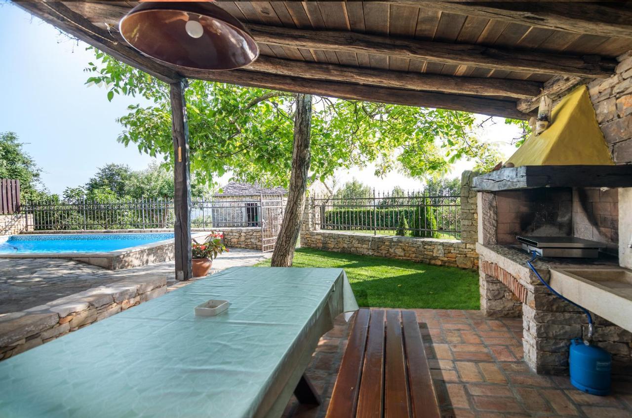Villa Maria Oprtalj Екстериор снимка